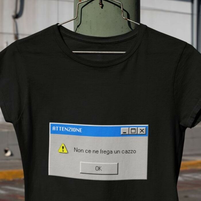 Non ce ne frega un cazzo maglia maglietta t-shirt divertente vaporwave meme